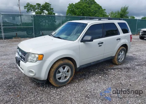 2012 Ford Escape Xlt z USA, uszkodzony, nr VIN 1FMCU0DG9CKC14269